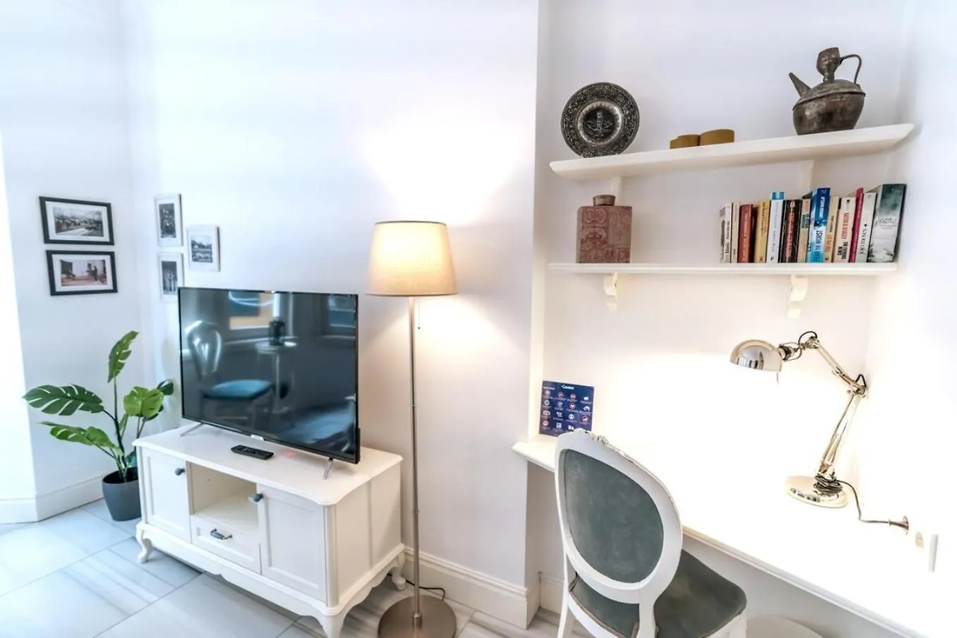 Designer 1-Bdr Apartment In Trendy Neighborhood Стамбул