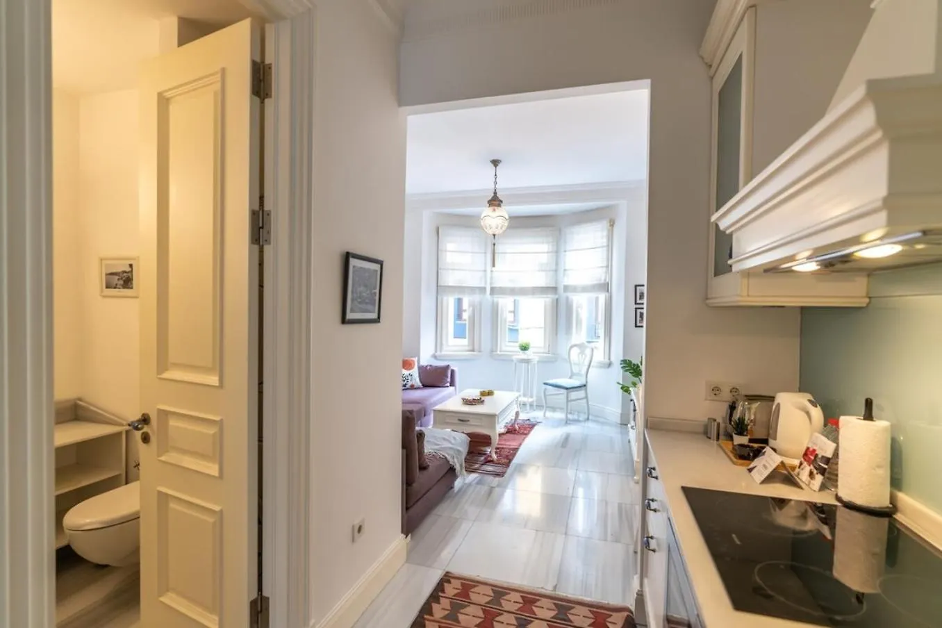 Designer 1-Bdr Apartment In Trendy Neighborhood Стамбул
