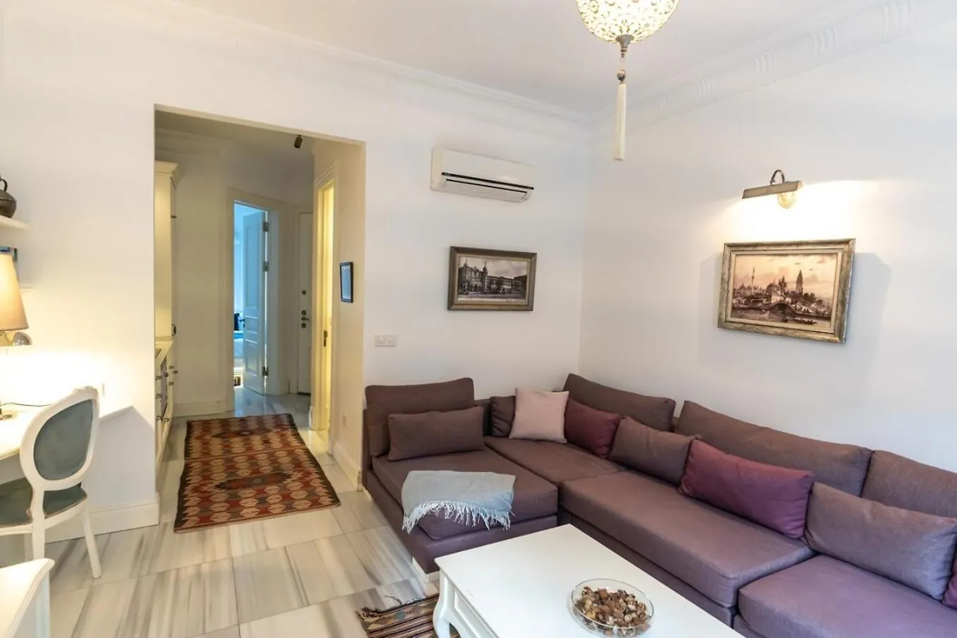 Designer 1-Bdr Apartment In Trendy Neighborhood Istanbul